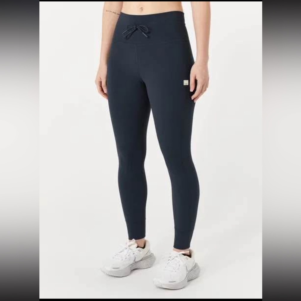 Vuori High-Rise Navy Leggings